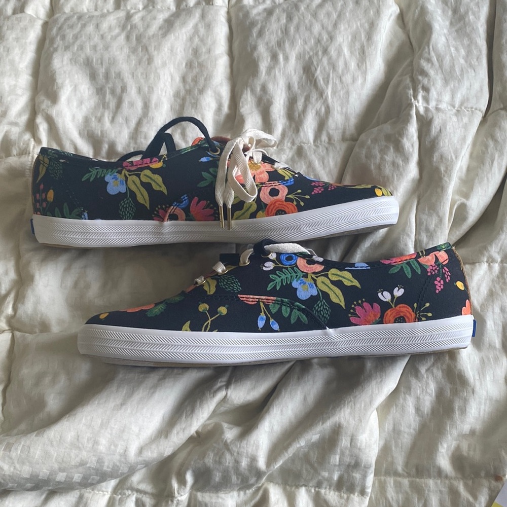 Keds Rifle Les Fleaurs Black, Never Worn!